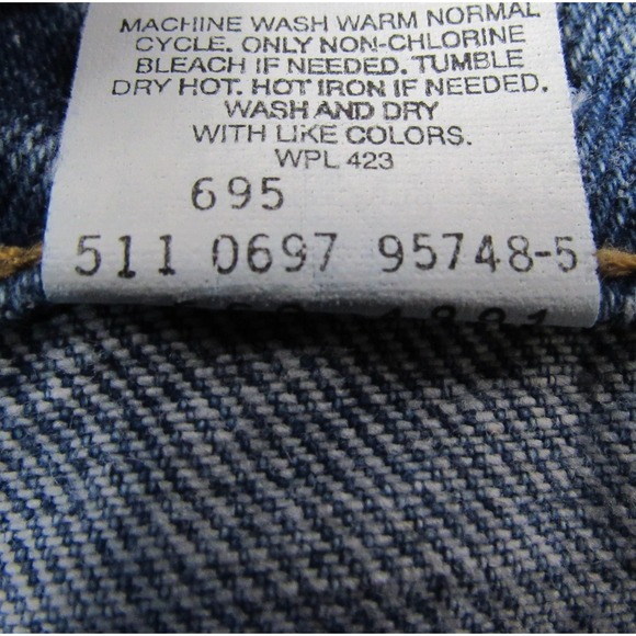 Vintage Levis 560 Jeans Mens 38x32 Loose Fit Black Batwing Made USA 90s Waist 36 - Picture 5 of 11